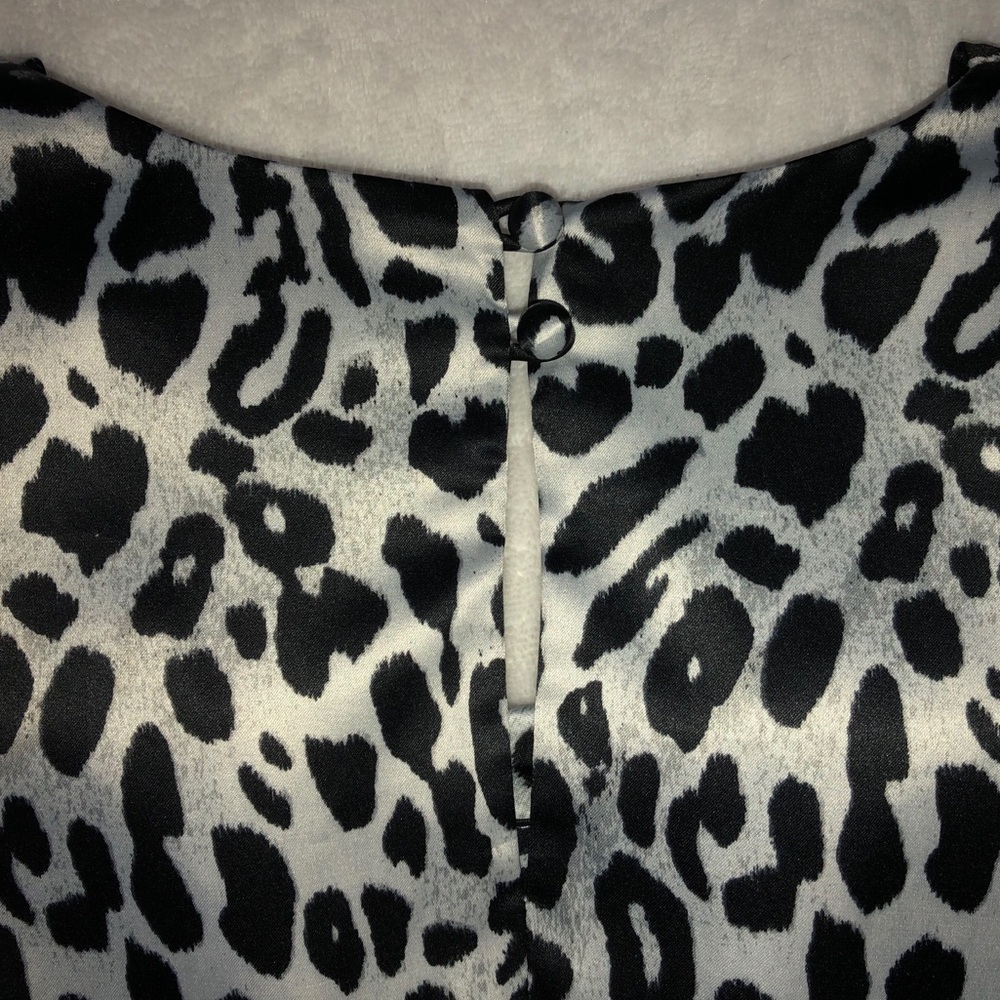 Ann Taylor Sleeveless Top - Picture 4 of 4